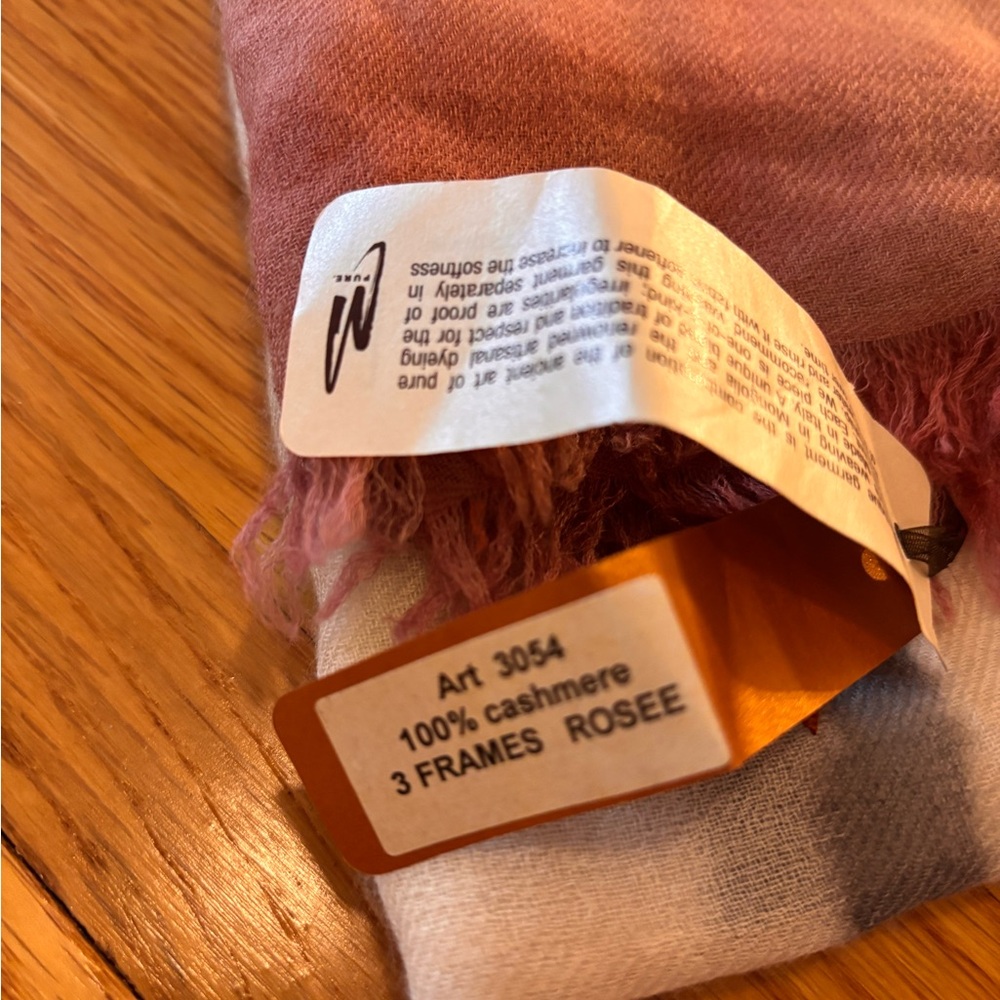 AMA PURE 100% Cashmere Women's Scarf - Picture 4 of 5